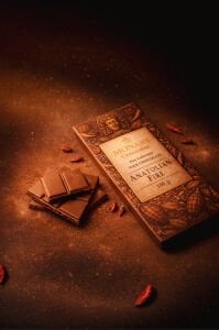 Monart Sütlü Acı Biberli Çikolata